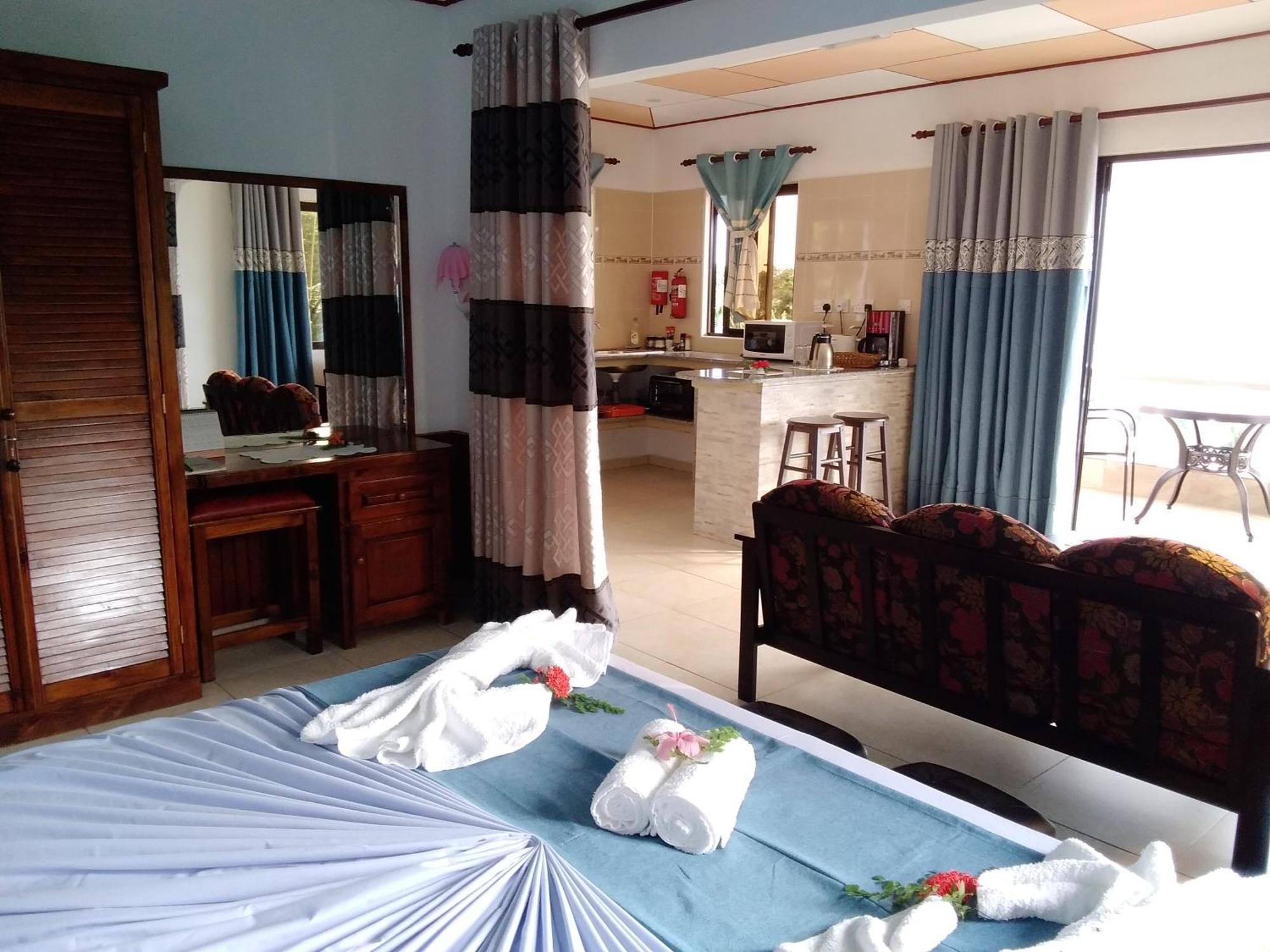 Les Elles Guesthouse Self Catering Baie Lazare  Habitación foto