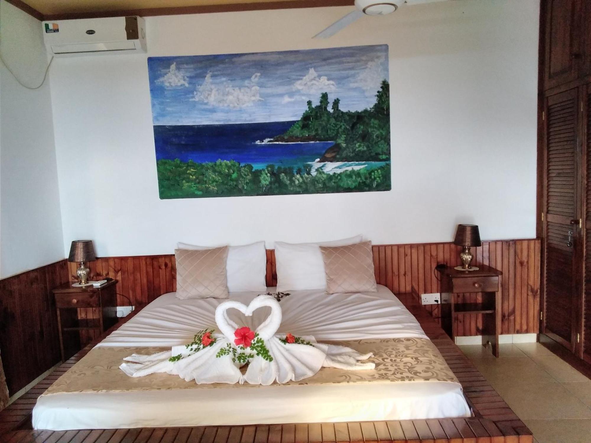 Les Elles Guesthouse Self Catering Baie Lazare  Habitación foto